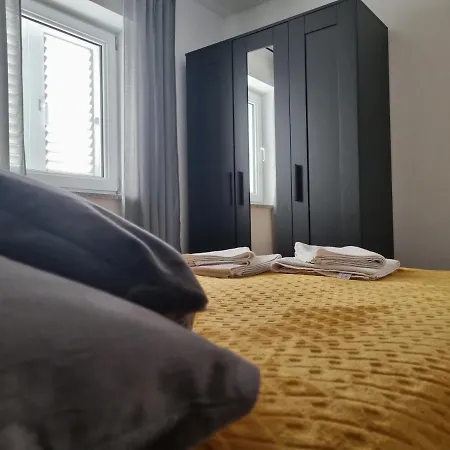 Bellina Muraj 别墅 Kornić